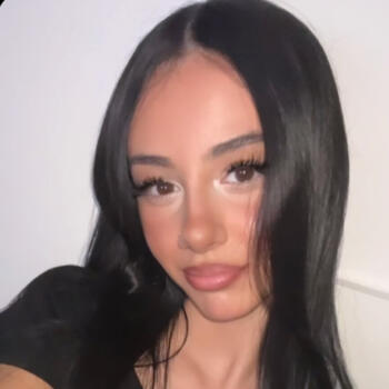 Baby-sitter Saint-Genis-Pouilly: Zyneb