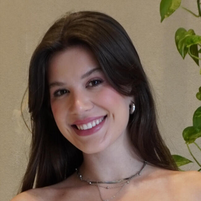 Babysitter in Porto: Valentina