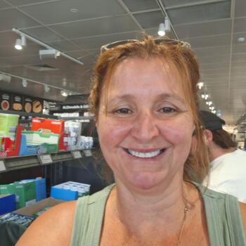 Babysitter in Coronet Bay: Jojo