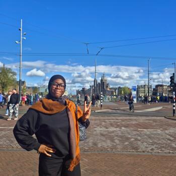 Babysitter in Paris: Affoussiata