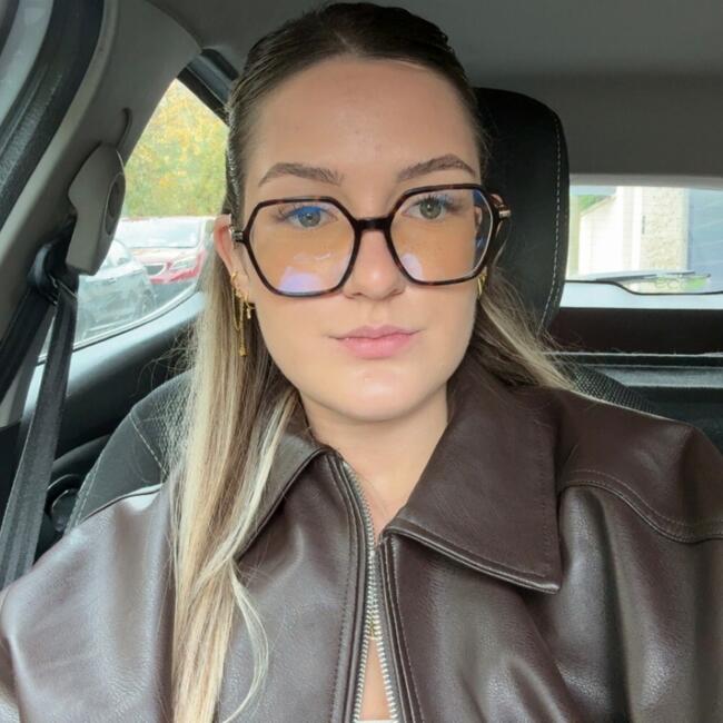 Nanny in Crégy-lès-Meaux: Louane