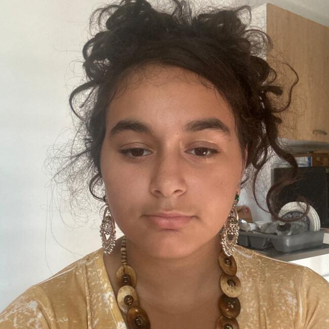 Babysitter in Lyon: Maha