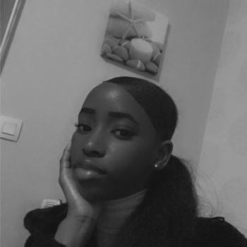 Baby-sitter in Saint-Jacques-de-la-Lande: Absatou