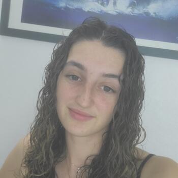 Babysitter in Longjumeau: Maena