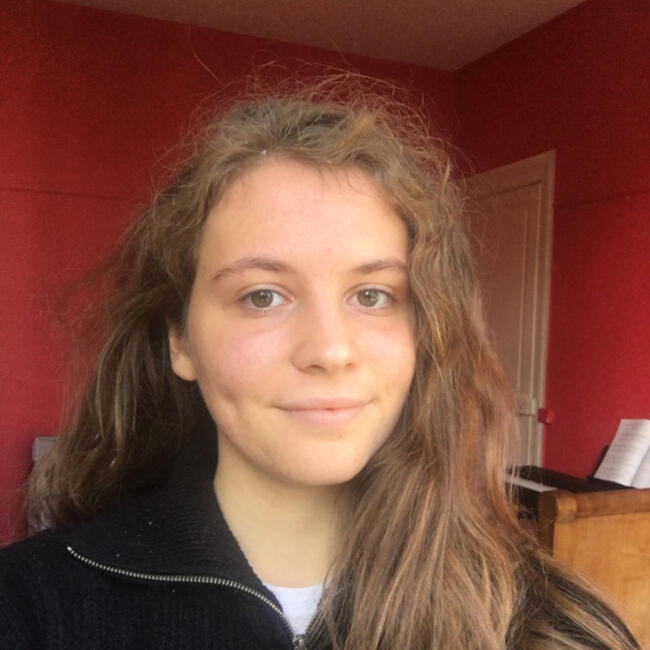 Babysitter in London: Alicia