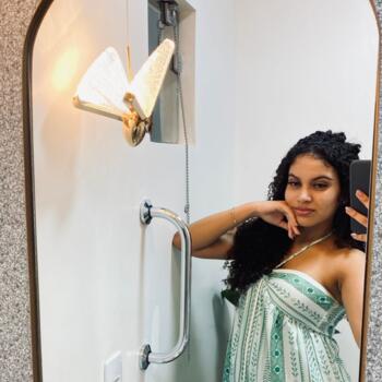Babá em Rio Branco: Layanna