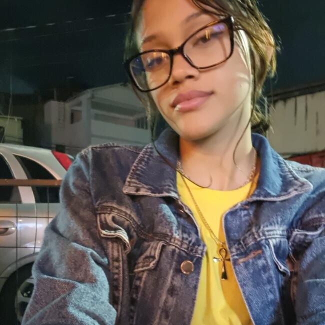 Babá em Salvador: Brenda