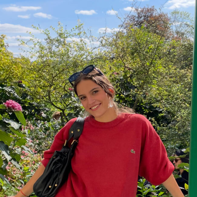 Babysitter in Paris: Janelle