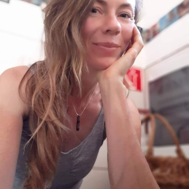 Babysitter in Veresegyház: Linda