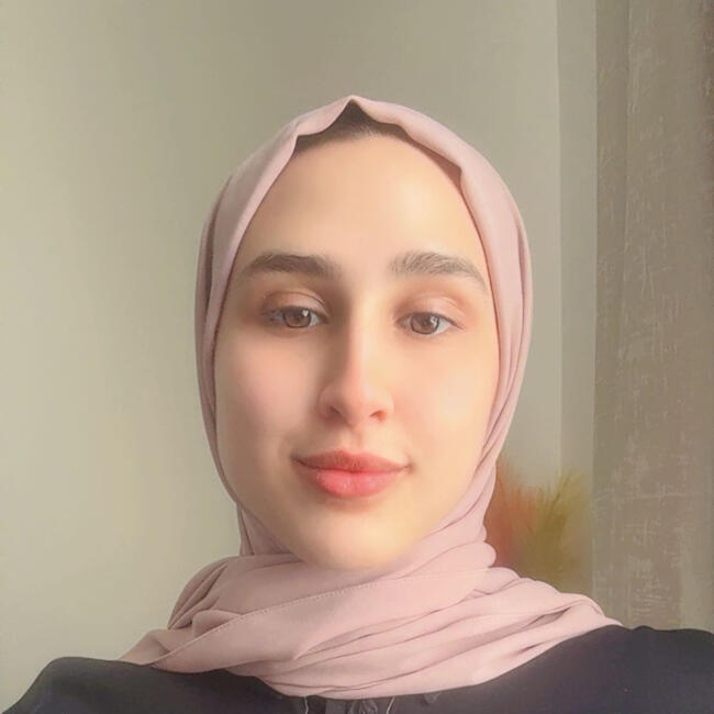 وظيفة جليسة أطفال في عجمان: Sara