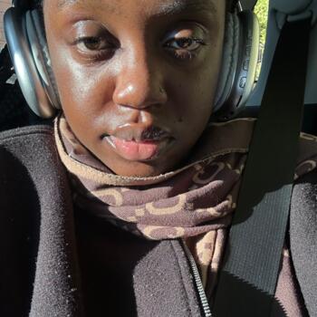 Babysitter in Montreal: Stacey