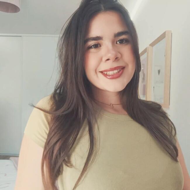 Babysitter in Sciez: Lara