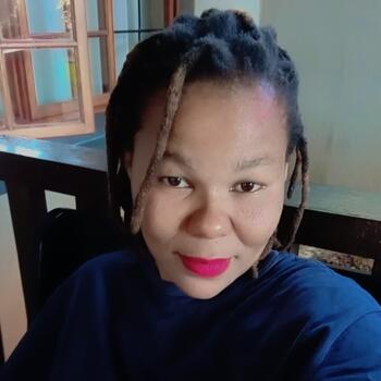 Babysitter in Nelspruit: Sindile