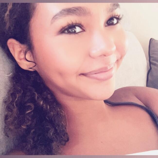 Babysitter in Cruseilles: Zoe