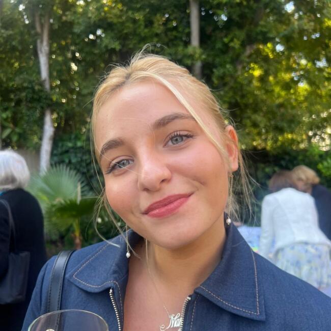 Babysitter in Paris: Marie