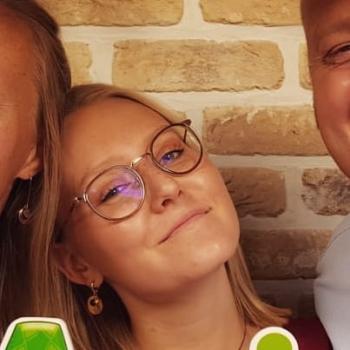 Babysitter in Lens: Louise