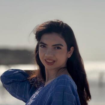 Babysitter in Rome: Azin