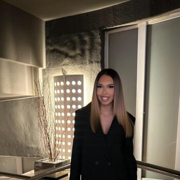 Babysitter in Nantes: Candice