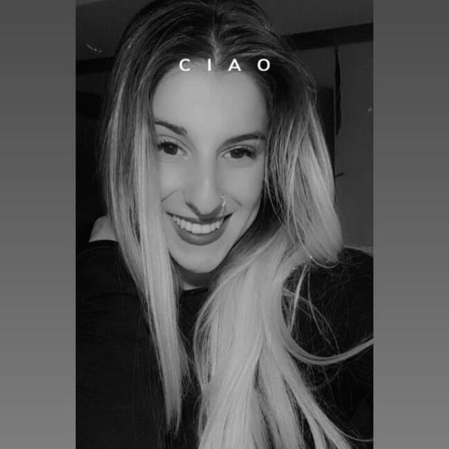 Babysitter in Vrilissia: ΘΕΟΔΩΡΑ