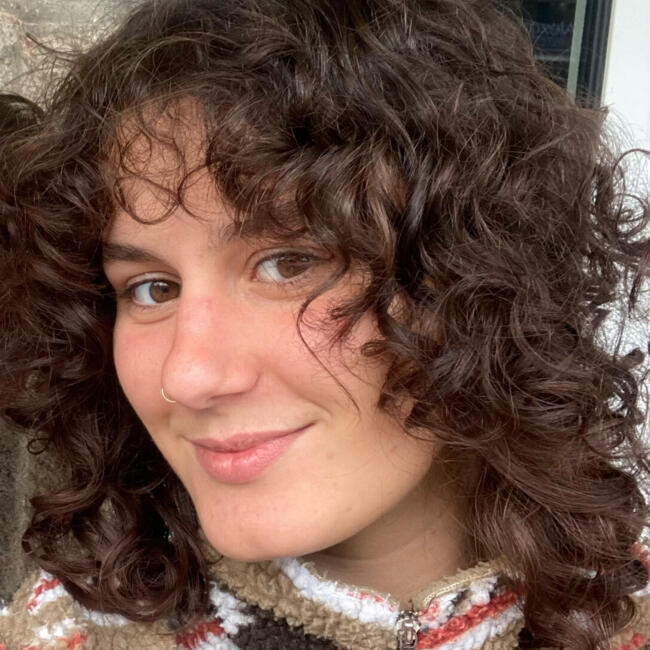 Babysitter in Saint-Ouen: Céleste