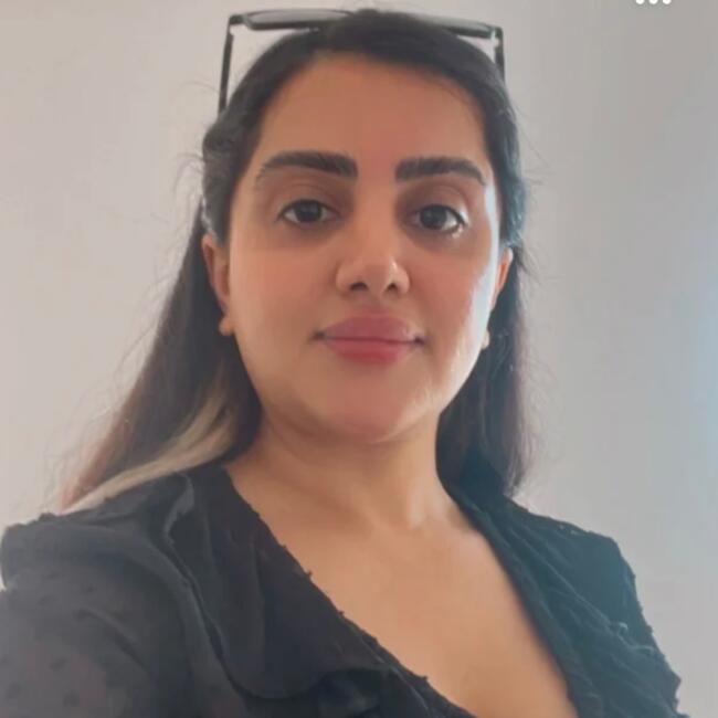 Babysitter in Lisbon: Parisa