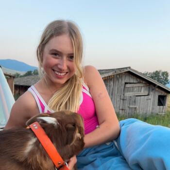 Babysitter in Bozeman: Isabelle