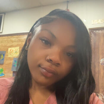 Babysitter in Chicago: Tariana