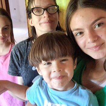 Babysitter in Temperley: Sara