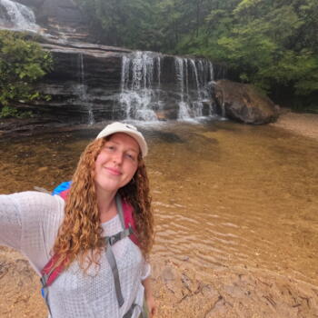 Babysitter in Fátima: Tayla