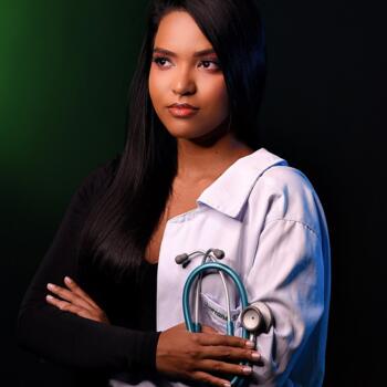 Babá Maceió: Lorrane