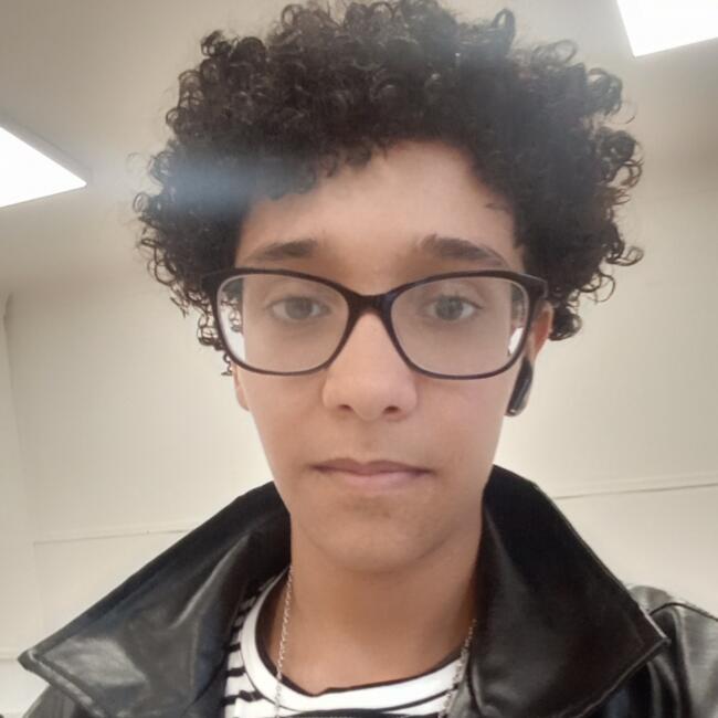 Babysitter in Marinha Grande: Noah