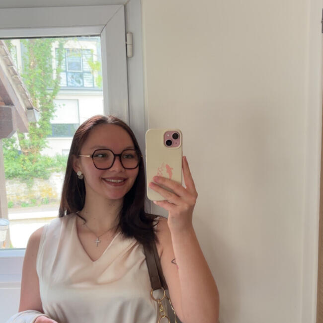Babysitter in Cesson: Juliana