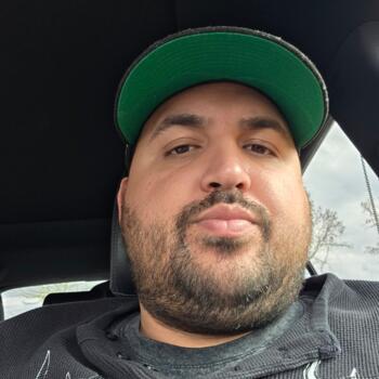 Babysitting job in Smithtown: babysitting job Juan