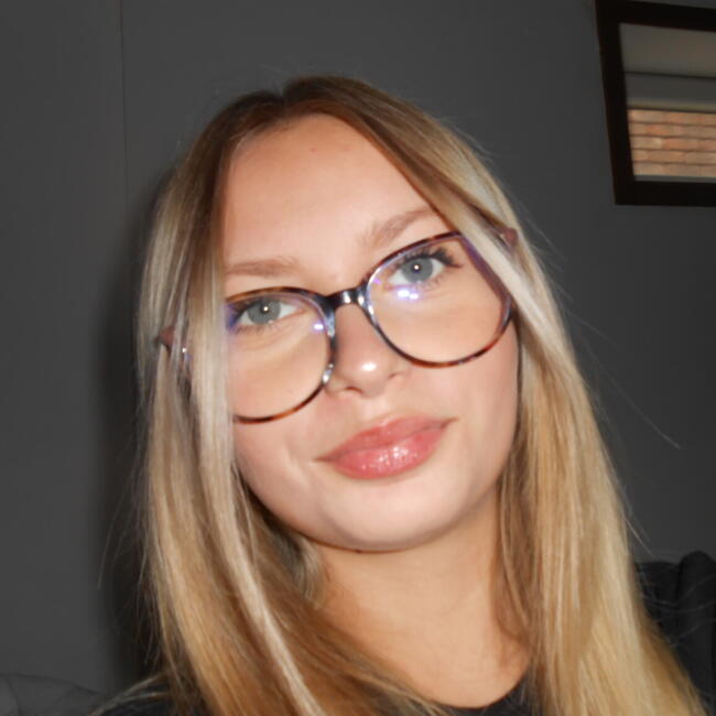 Babysitter in Beloeil: Floriane