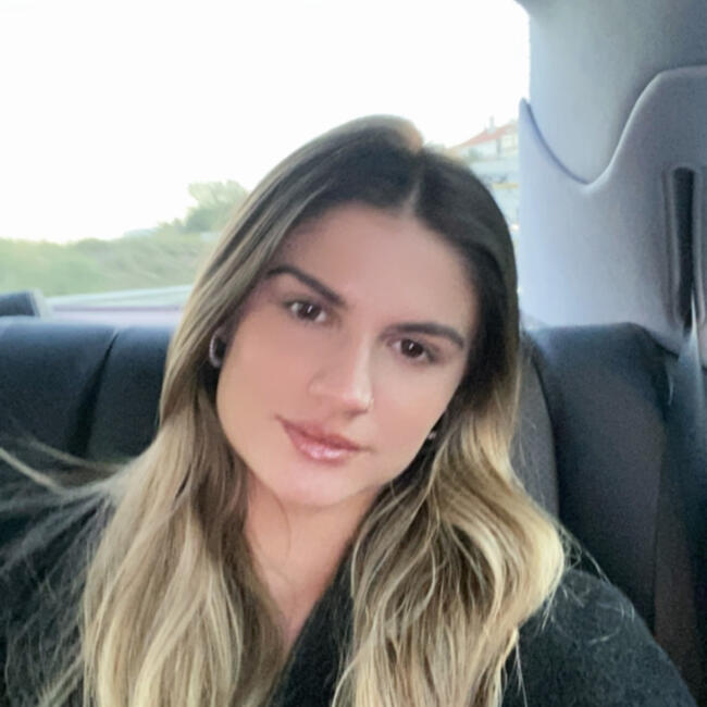 Babysitter in Oeiras: Carolina