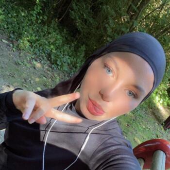 Babysitter Meaux: Kenza