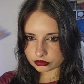 Babysitter in Saint-Gilles: Héloïse