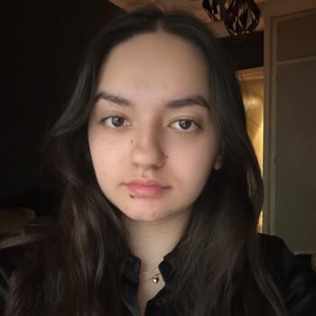 Babysitter in Neuilly-sur-Seine: Eve