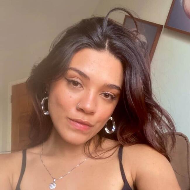 Babysitter in Jundiaí: Nathalia