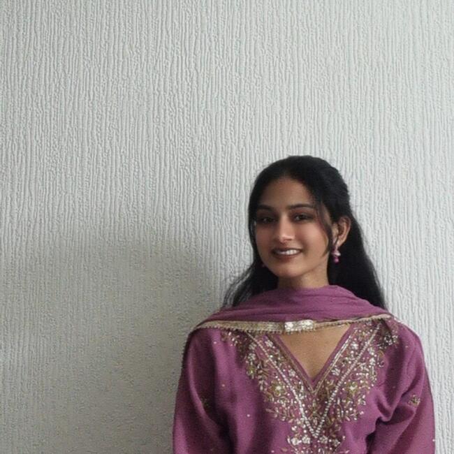 Babysitter in Glasgow: Diksha