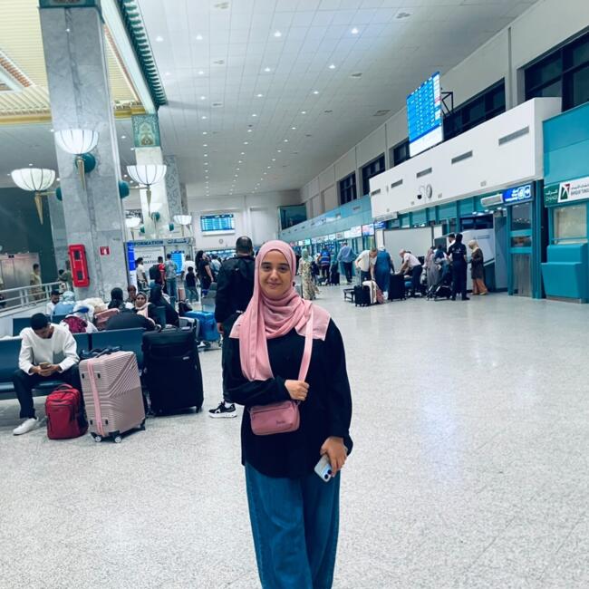 Babysitter in Rome: Asma