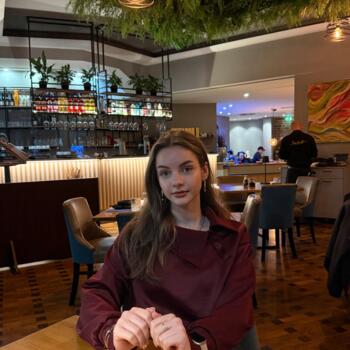 Babysitter in Fribourg: Andreea