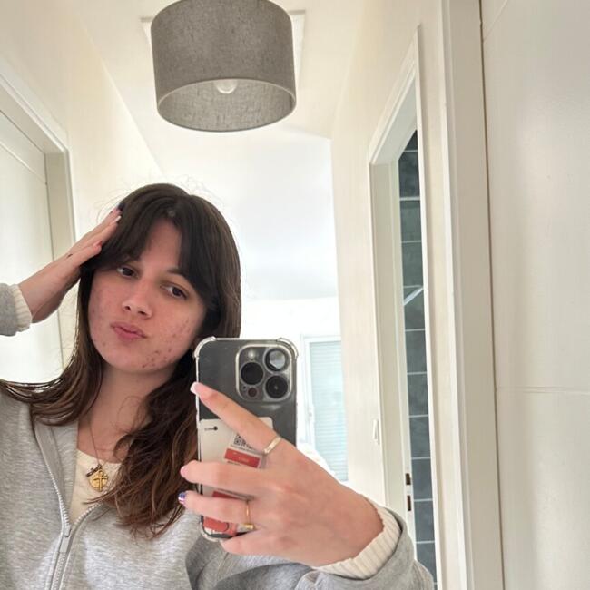 Babysitter in Vergeroux: Sarah