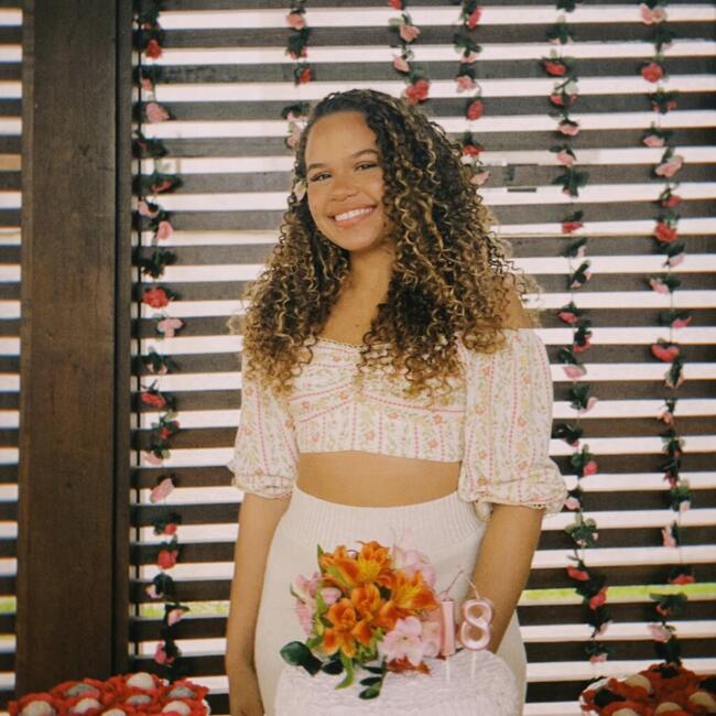 Babysitter in Serra: Victória