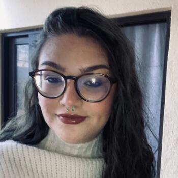 Babysitter in Setúbal: Ariana
