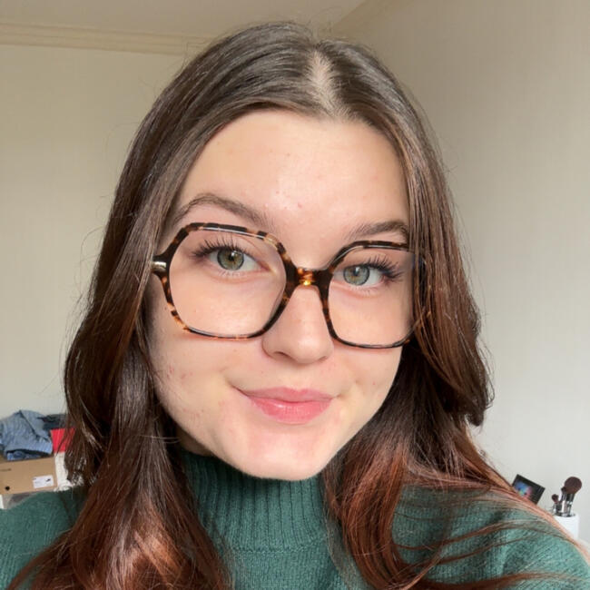 Babysitter in Tours: Elora