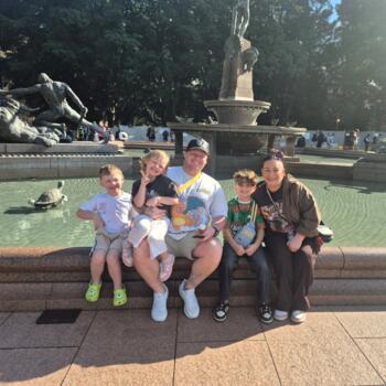 Babysitting job in Canberra: babysitting job Ash