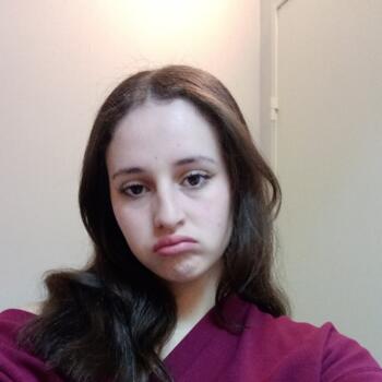 Babysitter in Poitiers: Camélia Bellioui