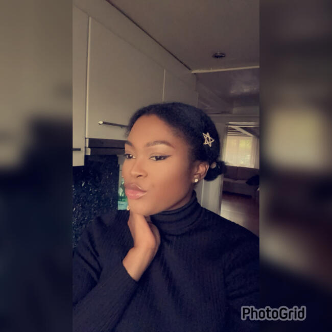 Babysitter in Meyriez: Pascaline