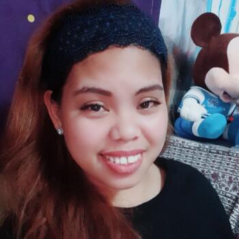 Babysitter in New Taipei City: Valerie
